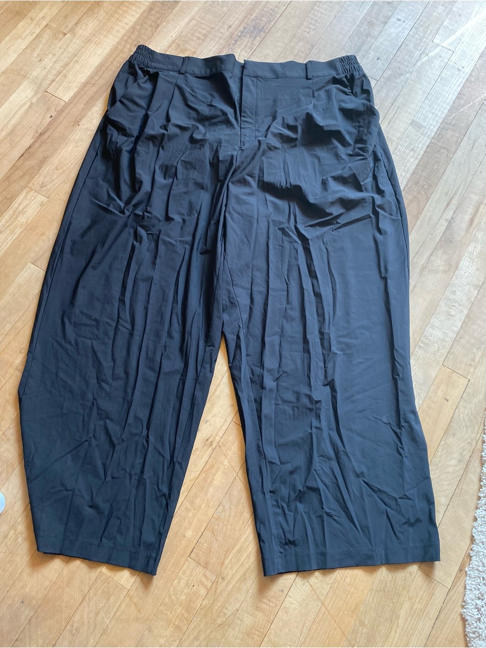 Old Navy Black lightweight Wide-Leg active pants
